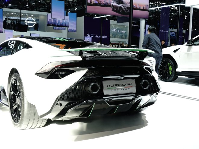 2023 Guangzhou Auto Show: Lamborghini three cars unveiled together